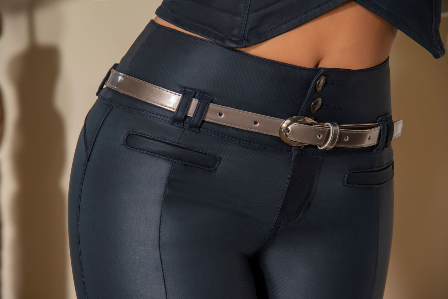 Pantalon Efecto Cuero Azul - Bota Tubo Tobillero Ref 1451